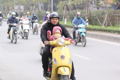 Hà Nội lạnh cắt da cắt thịt, những khung hình ghi lúc 4h sáng